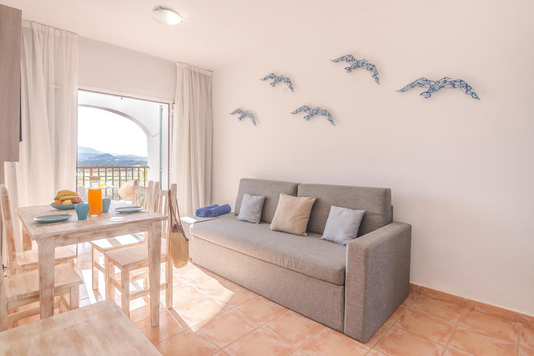 Promo One-Bedroom Apartment Sunrise - Club