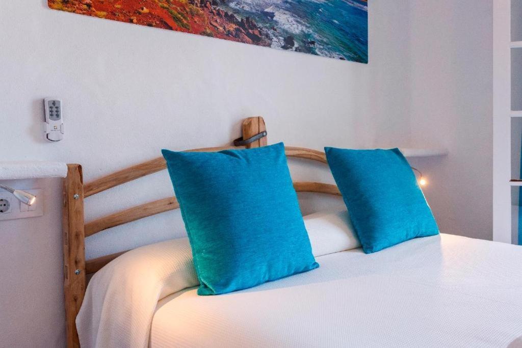 Two-Bedroom Apartment with Side Sea View